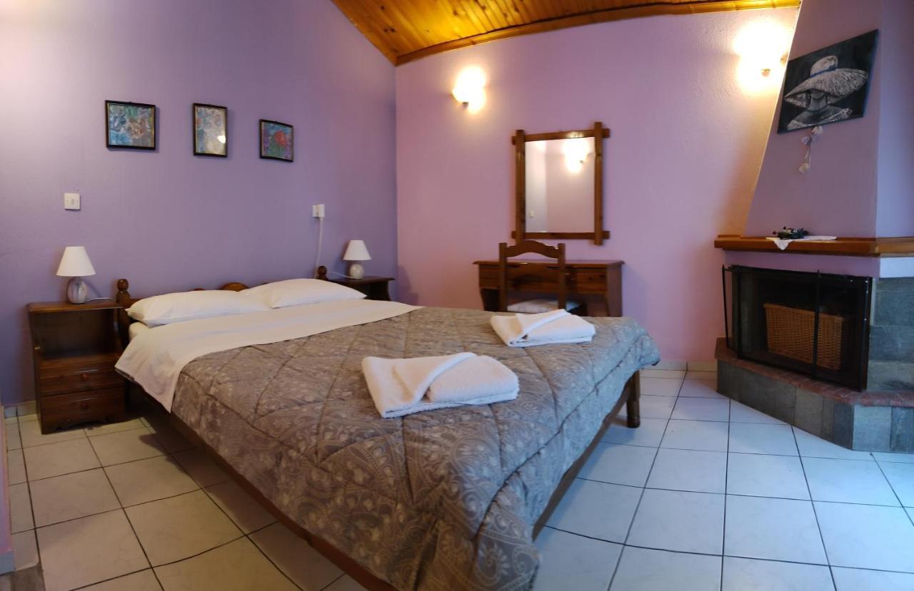 Filoxenia Hotel Tsagkarada Buitenkant foto