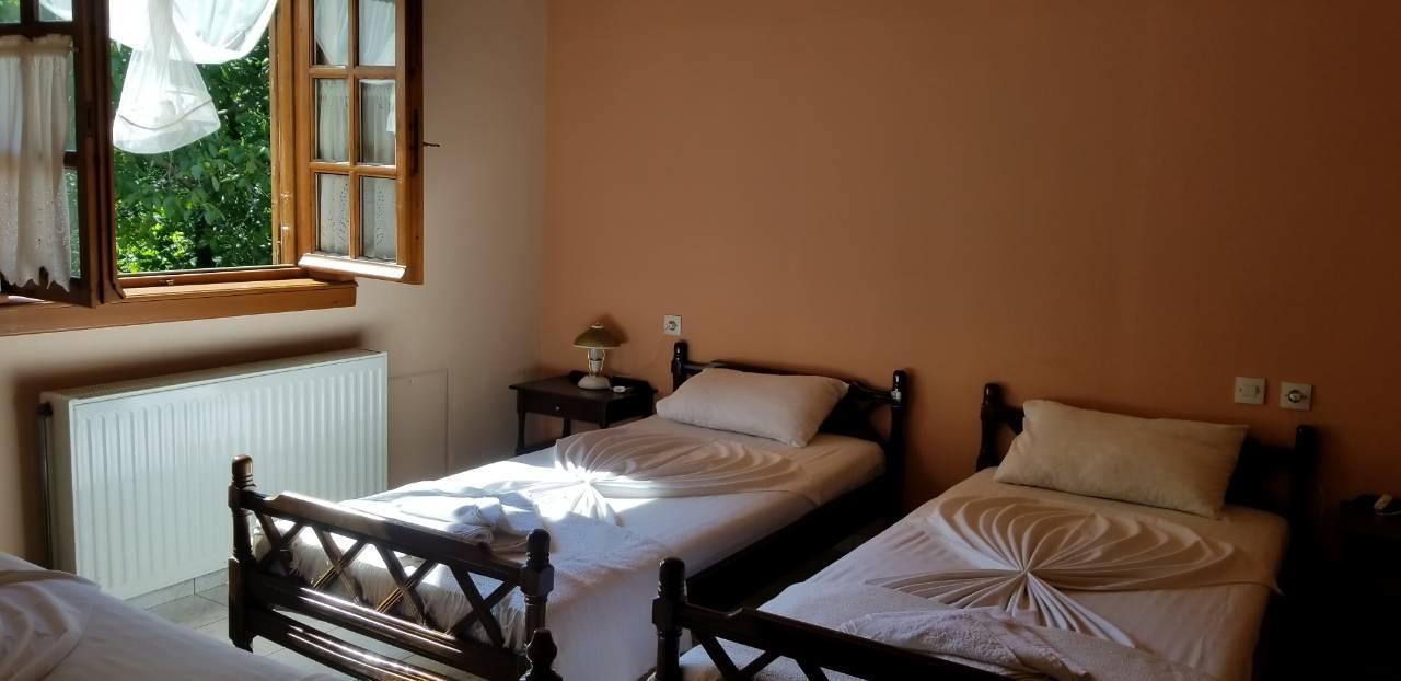 Filoxenia Hotel Tsagkarada Buitenkant foto